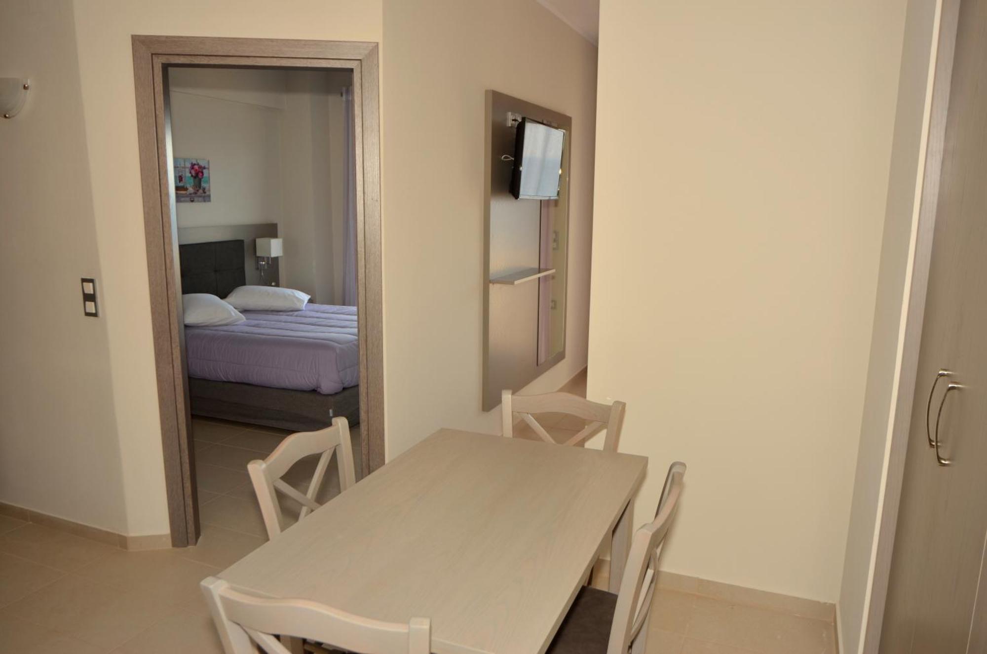 Apartahotel Christina Kíssamos