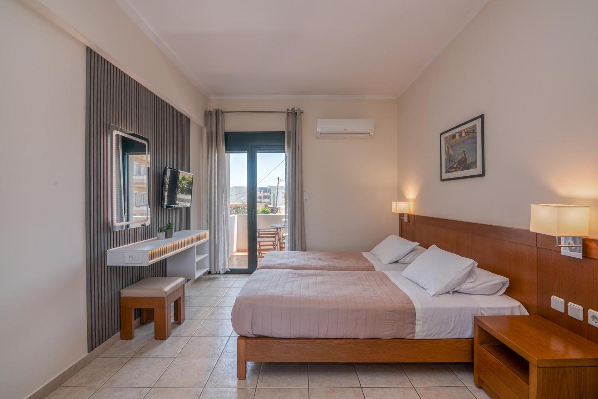 Christina Aparthotel 2*